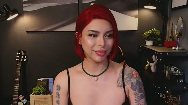 LetisiaRocks live sex cam