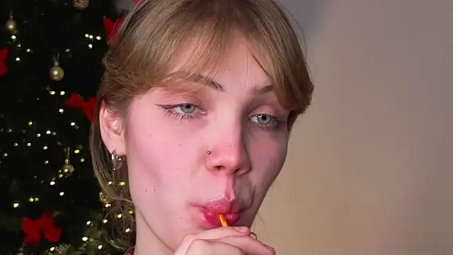 pienaple's cam snapshot