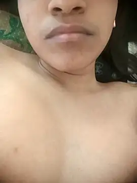 Zoya-Baby1's cam snapshot