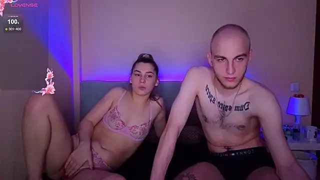 weddingcouple's cam snapshot