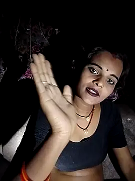 Maya_bhoji's cam snapshot