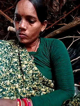 Cutsedi3's cam snapshot