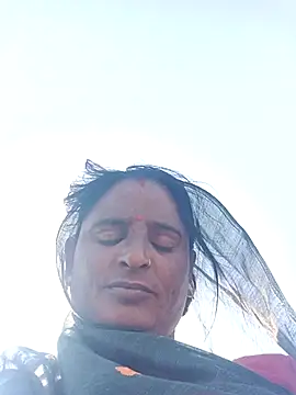 Quin_love143 live sex cam