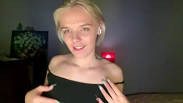 Scarlet_cat's cam snapshot