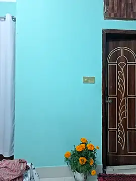 Bristy- live sex cam