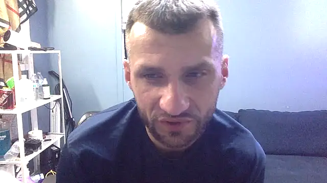 sexyhotstud12 live sex cam