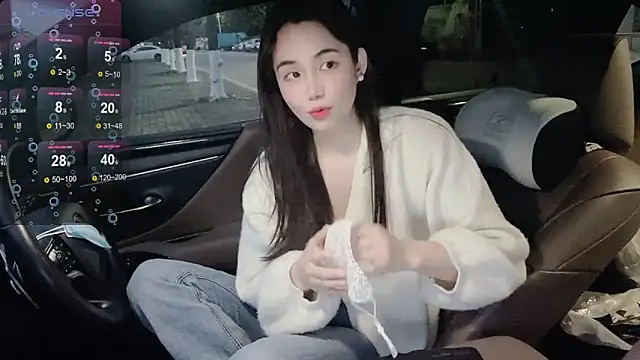 orla2021's cam snapshot