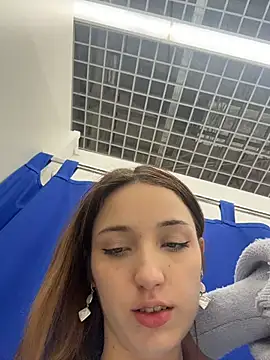 DollyTall live sex cam