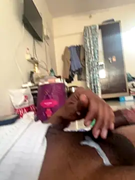 shreyas79 live sex cam