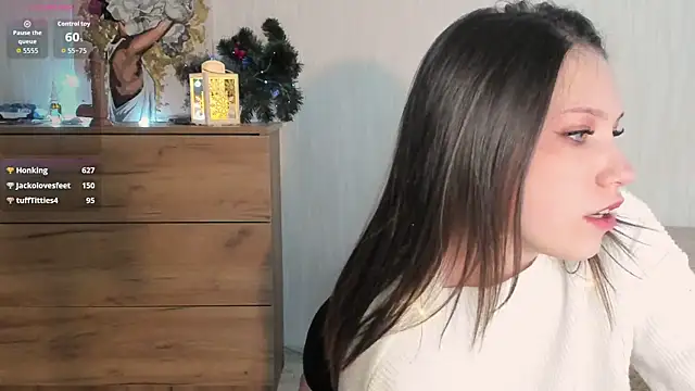 AnneNexxtDoor's cam snapshot