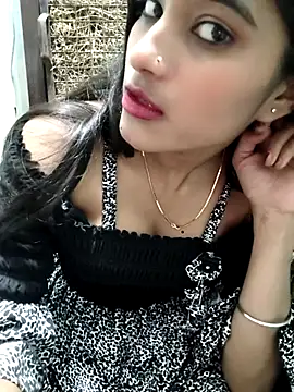 Yours-Zeenat's cam snapshot