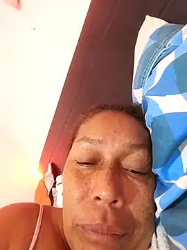 Naomi-Mature live sex cam