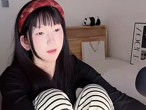 lnua-lnua's cam snapshot