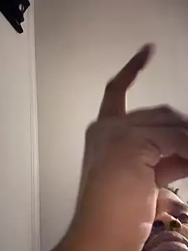 2HandsLong live sex cam