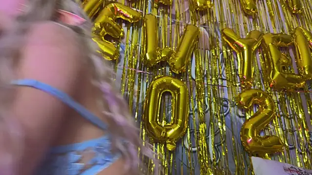 CheekySashaCharm's cam snapshot