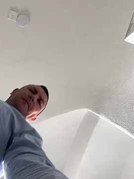 Mike8523 live sex cam