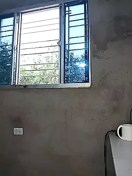 ariana_d20 live sex cam