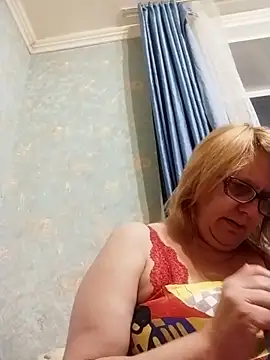 Forest-Lady live sex cam