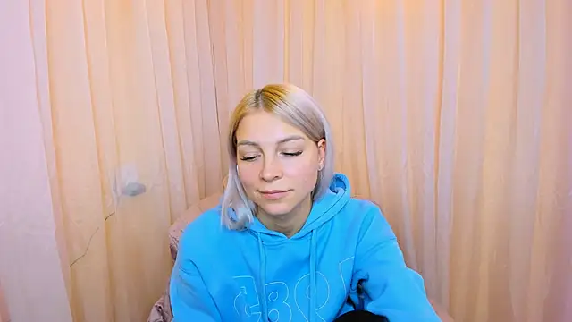 FoxyKathryn's cam snapshot