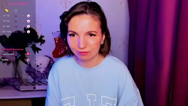 KindHazelHere_'s cam snapshot