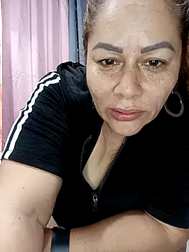 SluttyMilf79 live sex cam