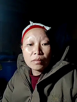 girl-hot2x's cam snapshot