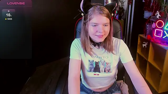 Lolly_Dollly's cam snapshot