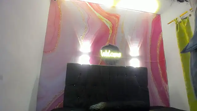 Blair_and_Chuck live sex cam