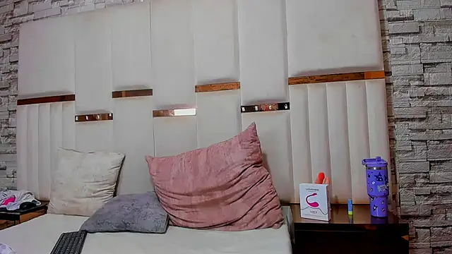 CandyandSteven live sex cam