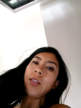 Maca_Rouse's cam snapshot