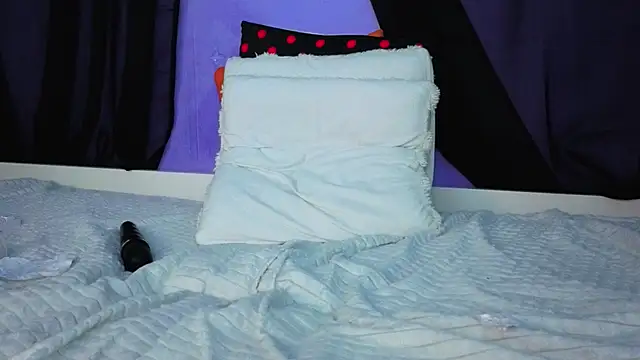 Scarlettsrorm's cam snapshot