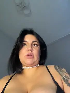 SwittieKendra live sex cam