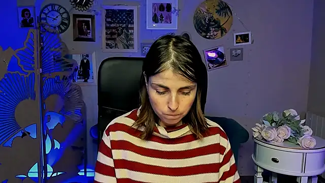 MartaEdams live sex cam