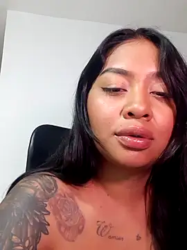 aisha_broown's cam snapshot