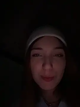 DollyTall's cam snapshot