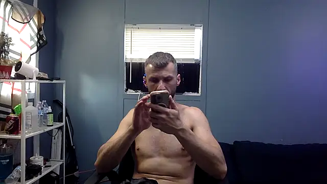 sexyhotstud12 live sex cam