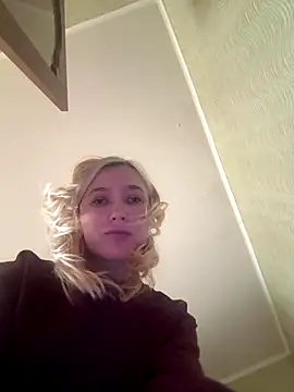 KisJeni's cam snapshot