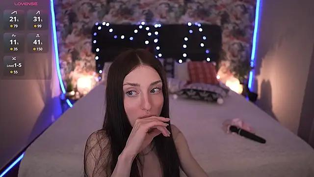 Alice_Arwen's cam snapshot