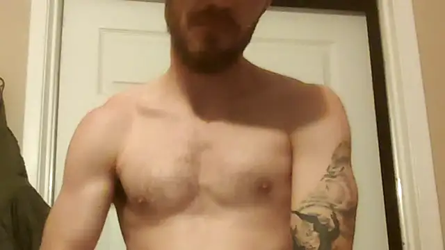 Huntzg23 live sex cam