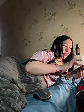 Naughtbaby_2025's cam snapshot