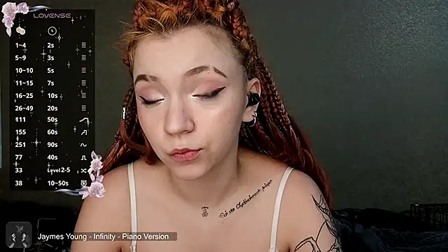 NoMoreCIothes's cam snapshot