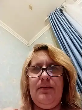 Forest-Lady's cam snapshot