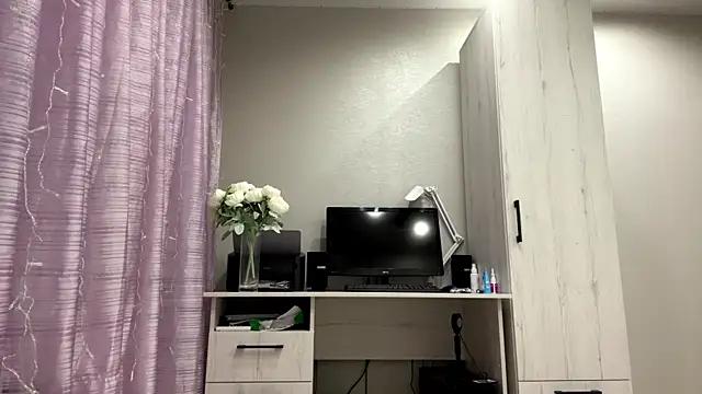 Freya_land's cam snapshot