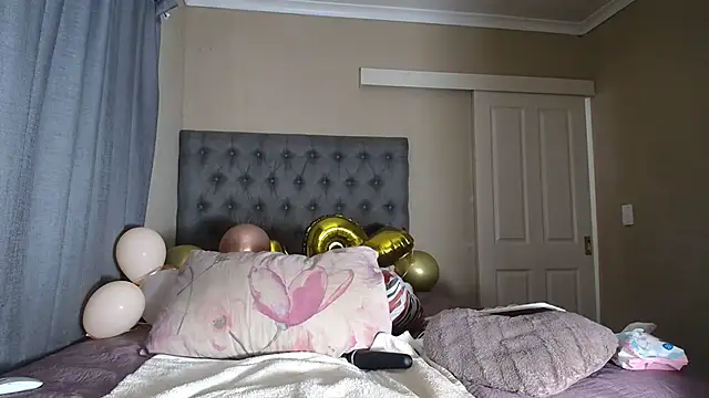 nanababe1 live sex cam