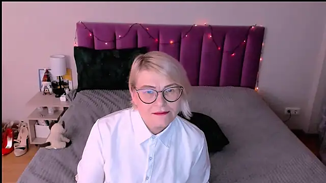 sabrinamacmarren's cam snapshot