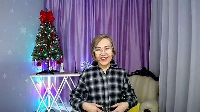 queen_a_n_i's cam snapshot