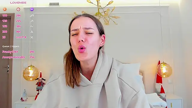 AprilWong live sex cam