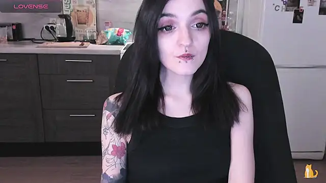 linaa__tyaan's cam snapshot