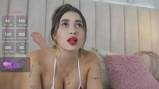 Annyy_Rosse live sex cam