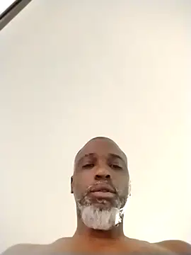 MRSTROKEIT7878 live sex cam